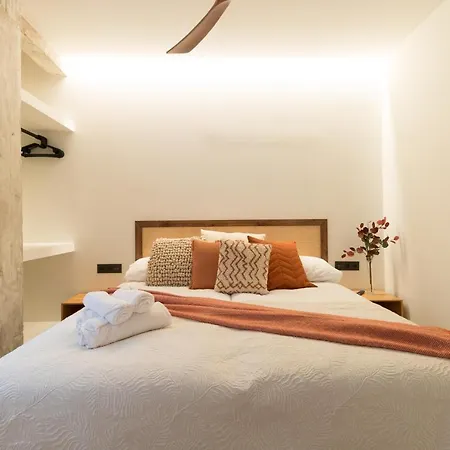 Appartement Amplio Y Moderno Con Tarima Refrescante By Staynnapartments *