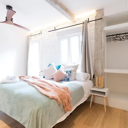 Apartment Amplio Y Moderno Con Tarima Refrescante By Staynnapartments